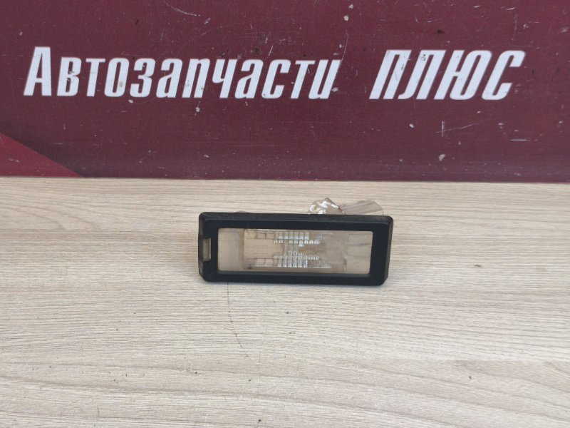 Плафон подсветки номера