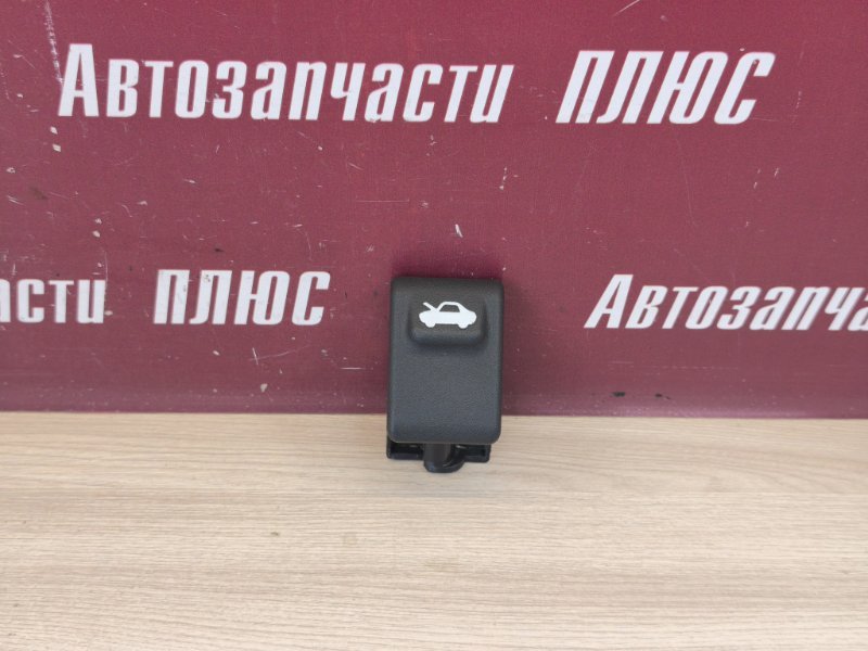 Ручка открывания капота