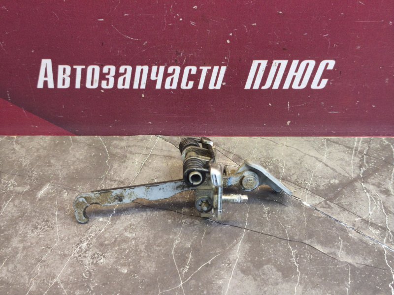 Ограничитель двери