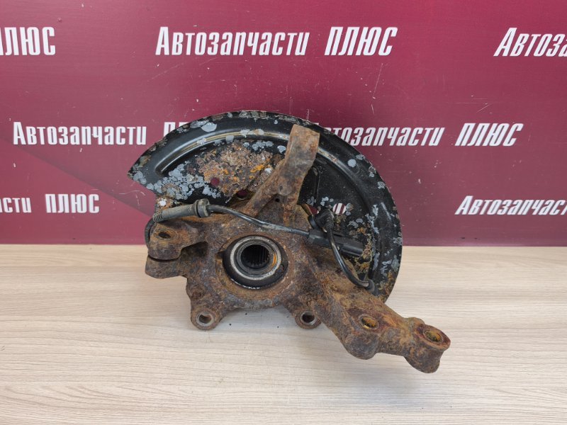 Кулак поворотный