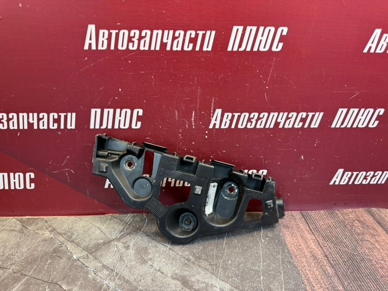 Кронштейн бампера