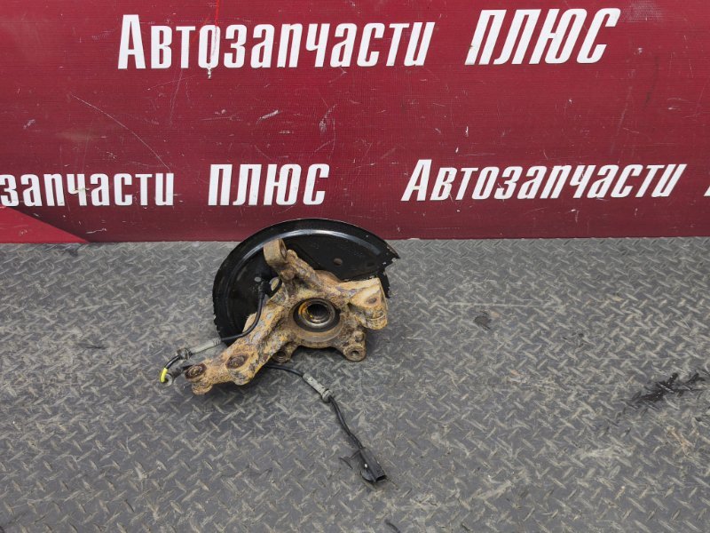 Кулак поворотный