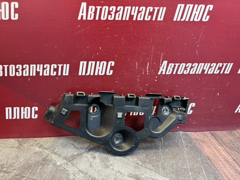 Кронштейн бампера