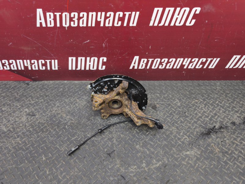 Кулак поворотный