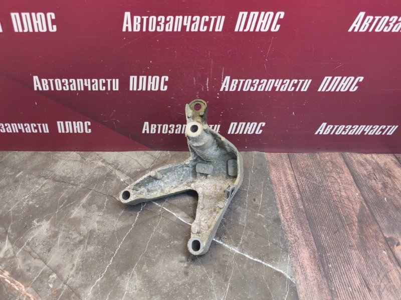 Кронштейн кпп