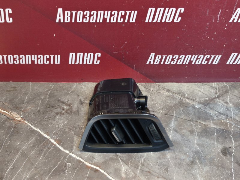 Воздушный дефлектор салона