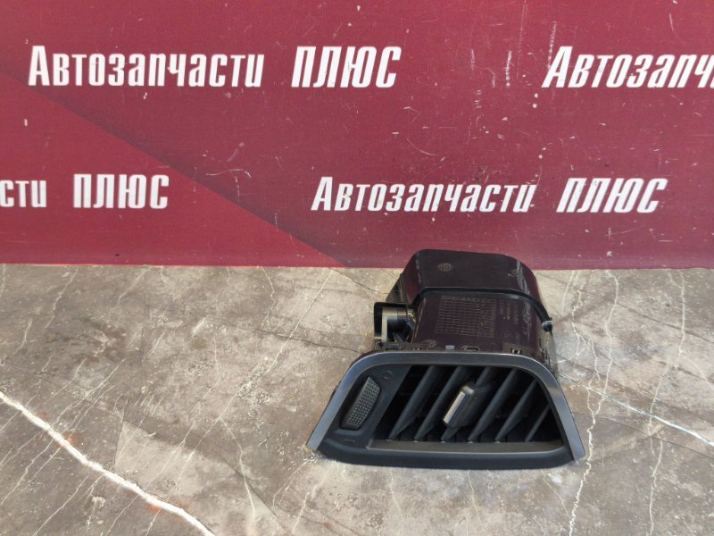 Воздушный дефлектор салона