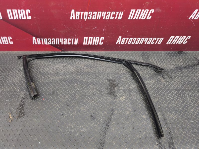 Уплотнитель рамки двери