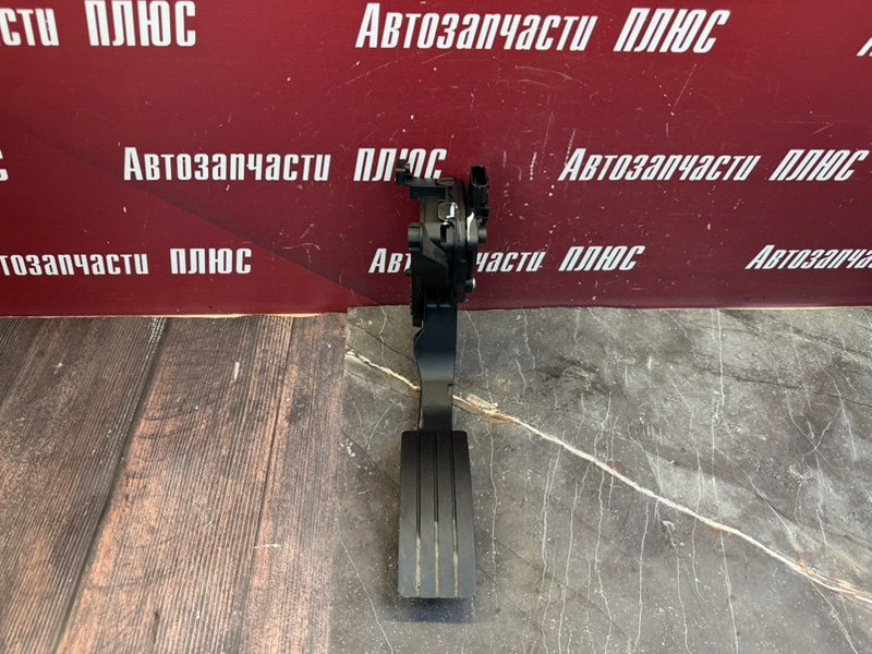 Педаль газа