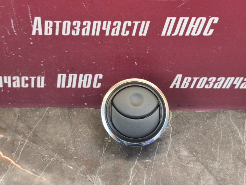 Воздушный дефлектор салона