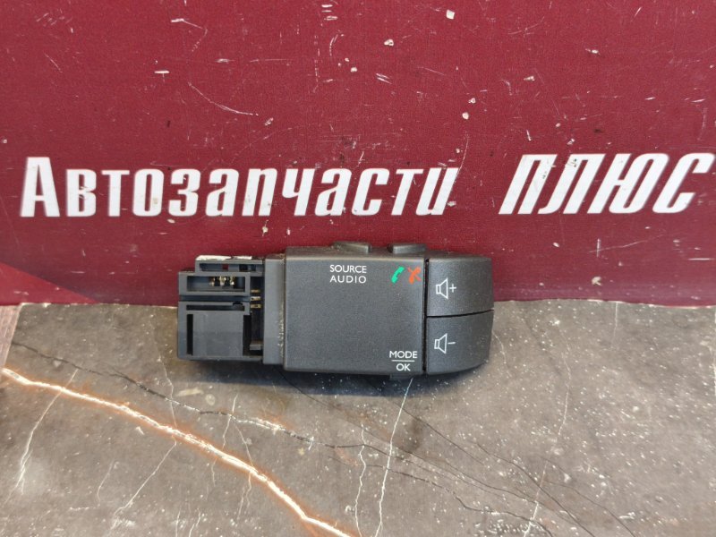 Джойстик управления магнитолой