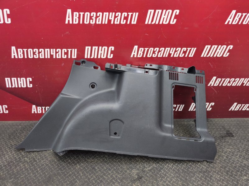Обшивка багажника