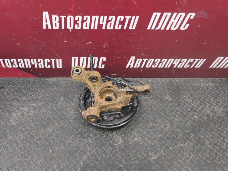 Кулак поворотный