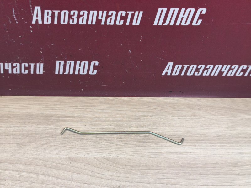 Тяга замка двери