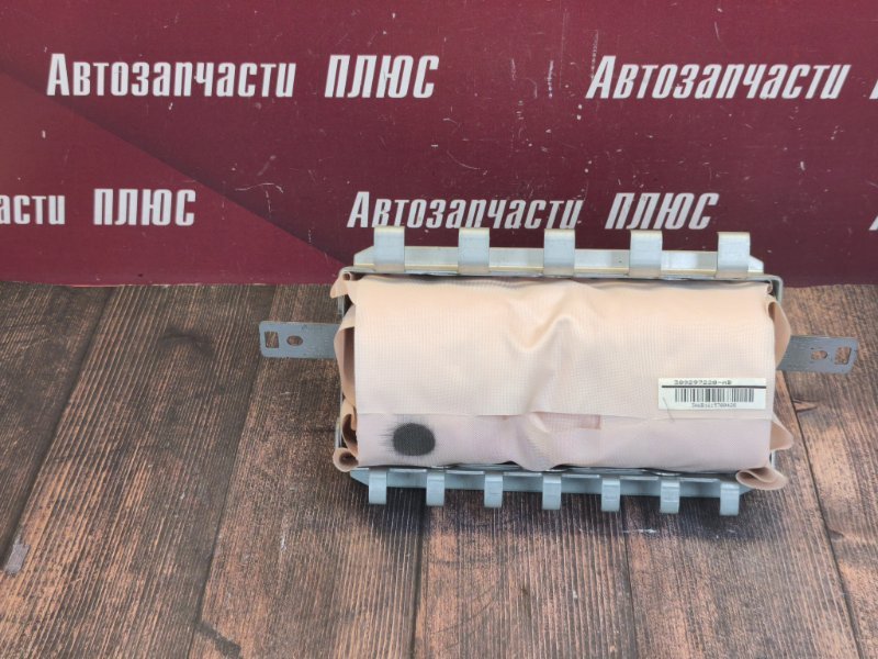 Подушка безопасности пассажира
