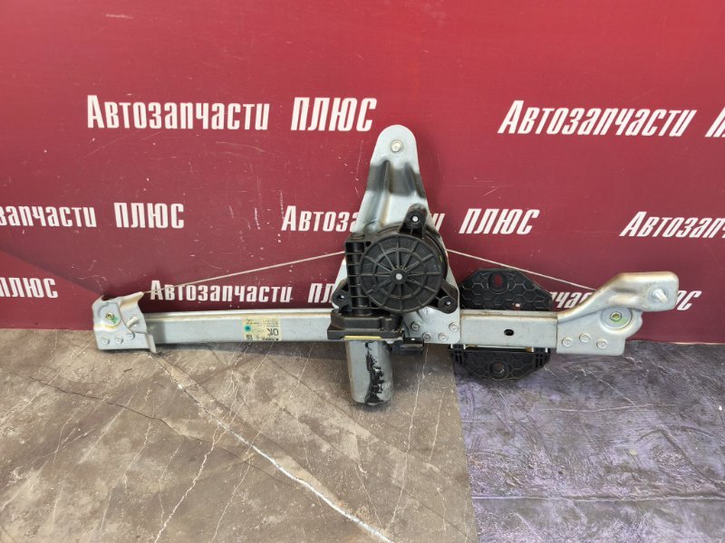 Стеклоподъемник двери