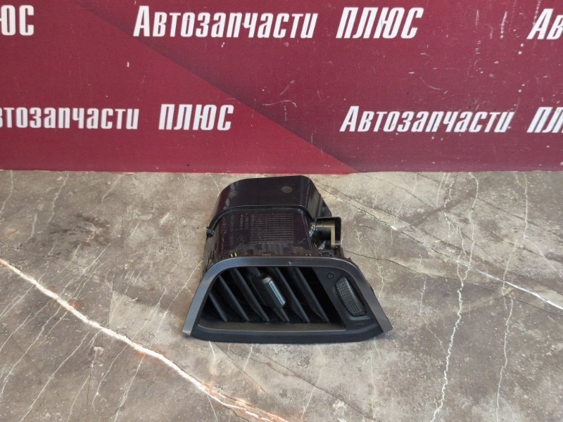 Воздушный дефлектор салона