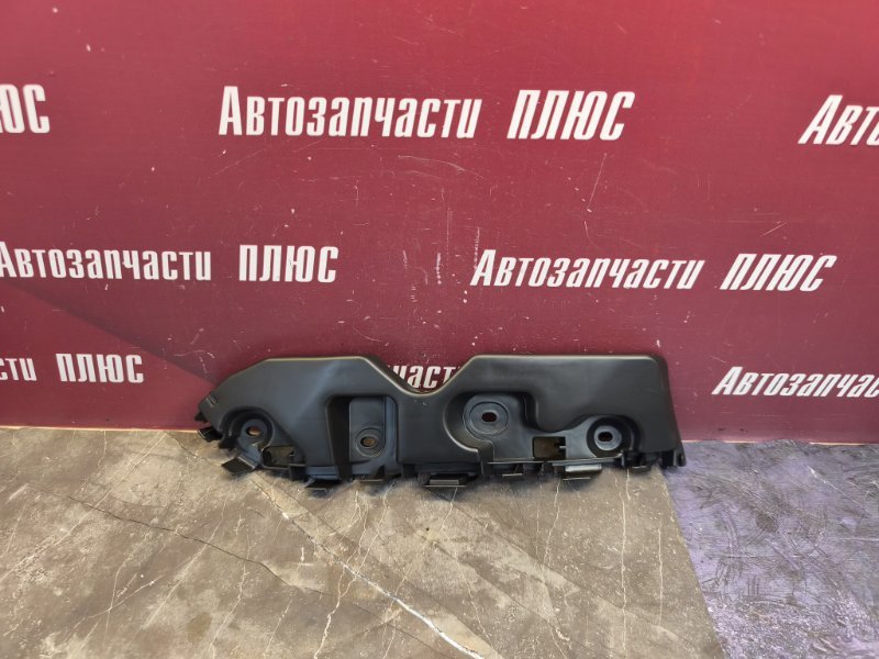 Кронштейн бампера