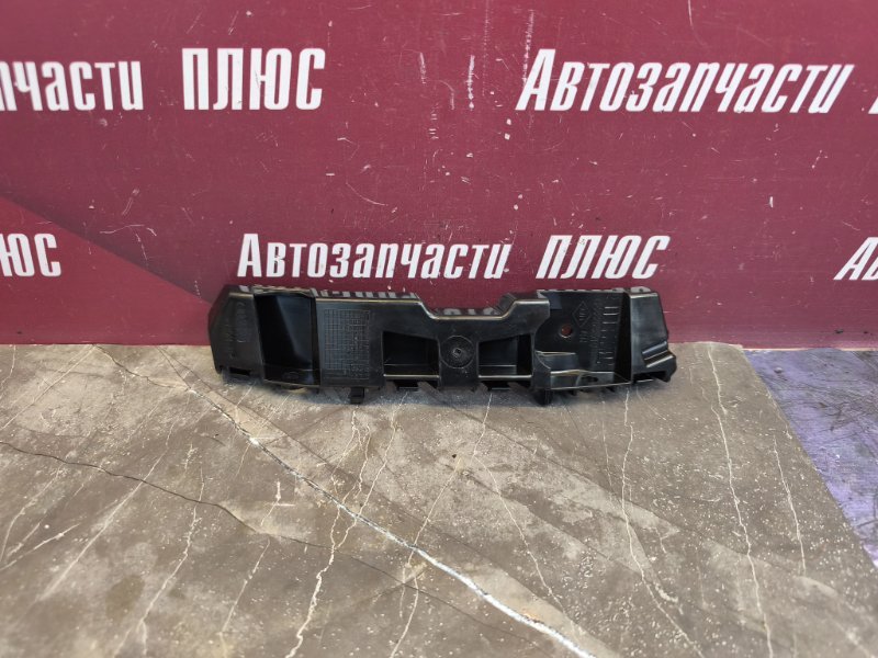 Кронштейн бампера