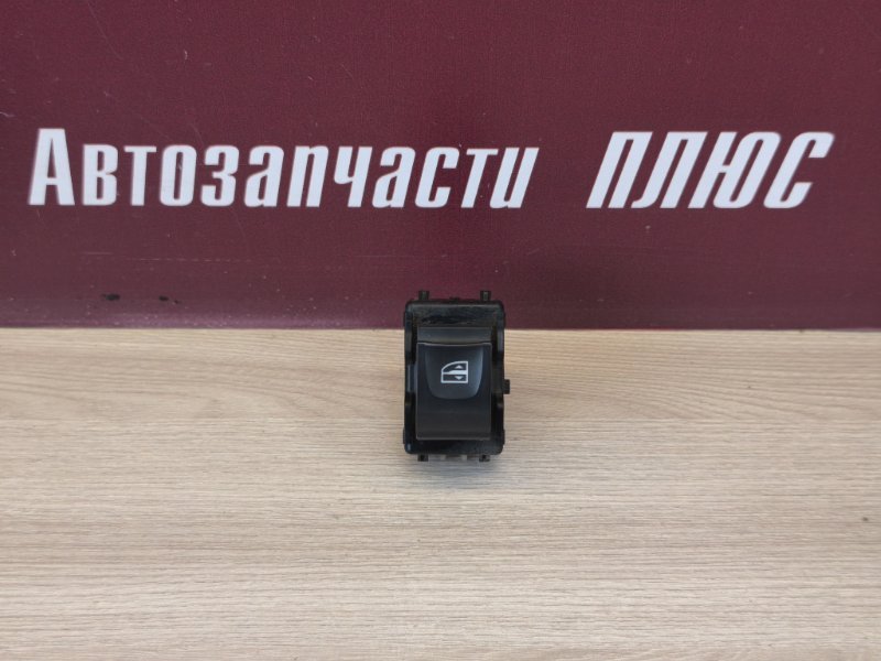 Кнопка стеклоподъемника