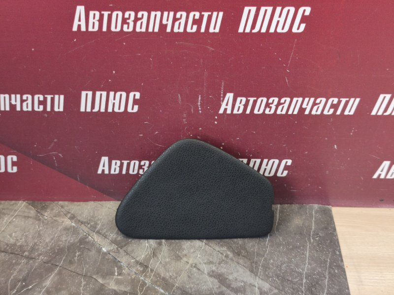 Крышка блока предохранителей