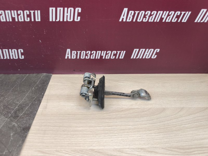 Ограничитель двери