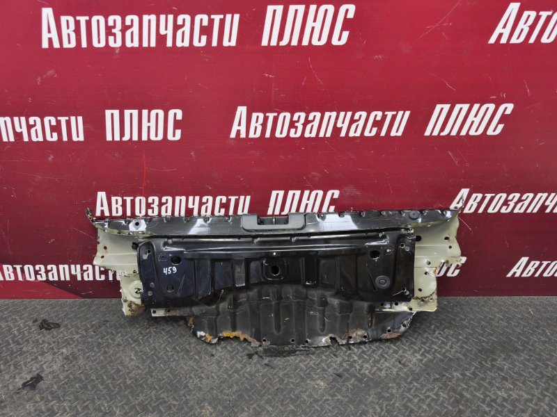 Задняя панель кузова