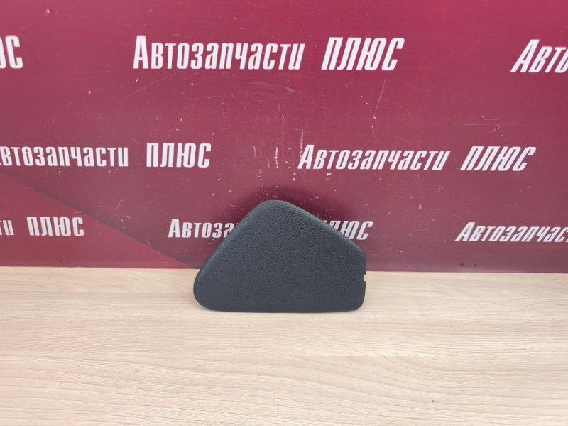 Крышка блока предохранителей