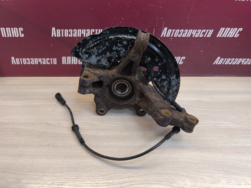 Кулак поворотный