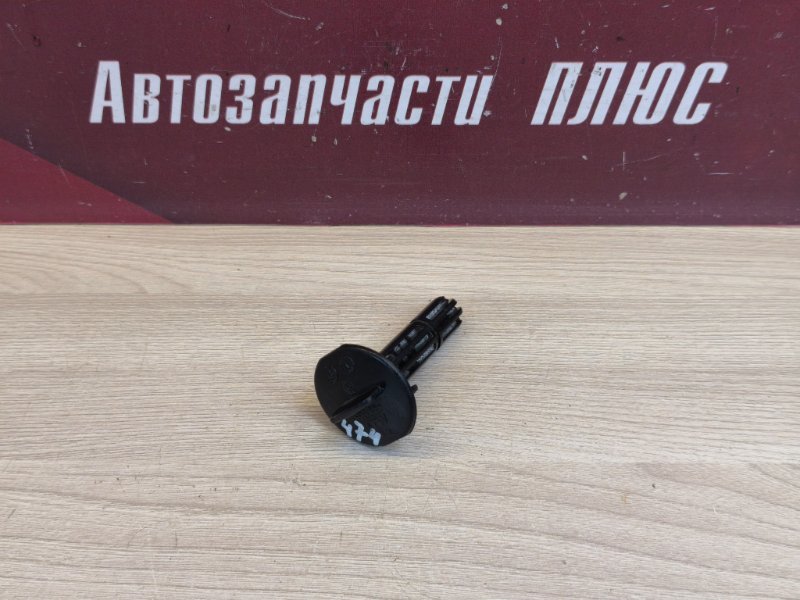 Крепление радиатора