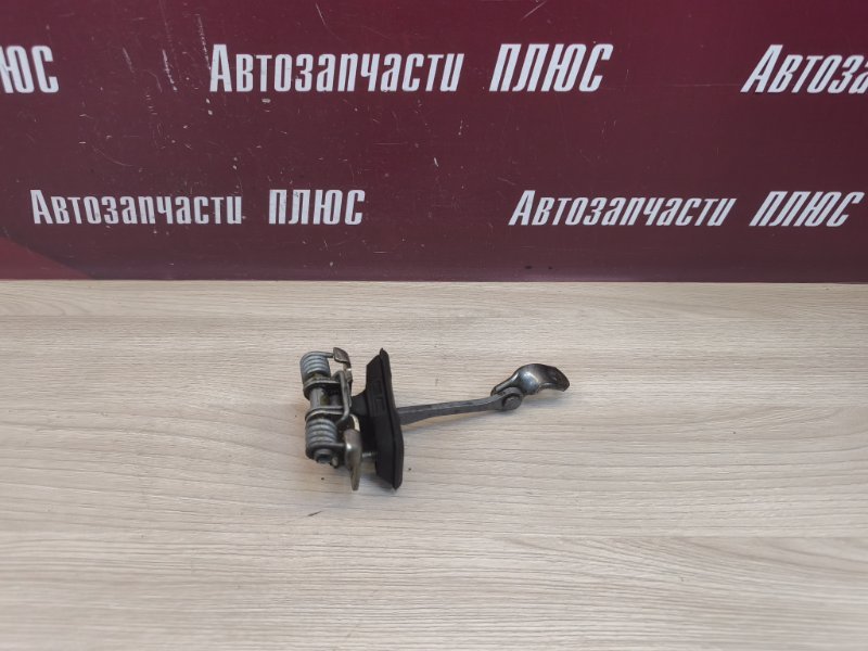 Ограничитель двери