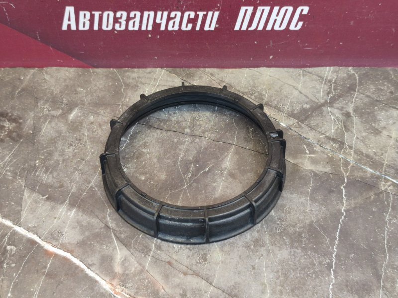 Гайка топливного насоса