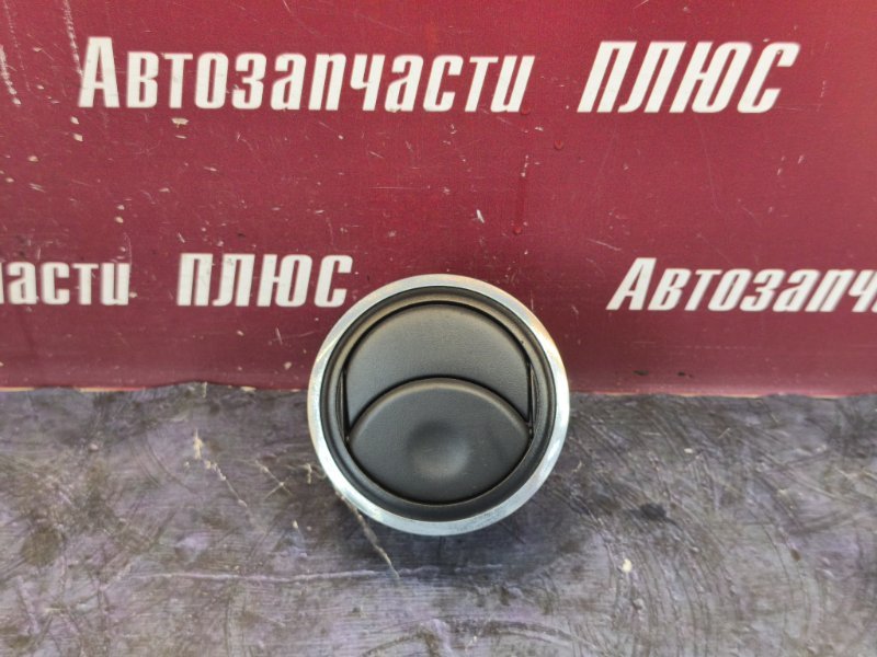 Воздушный дефлектор салона