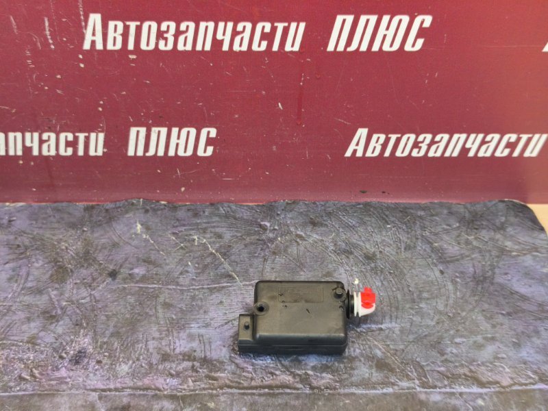 Привод замка багажника