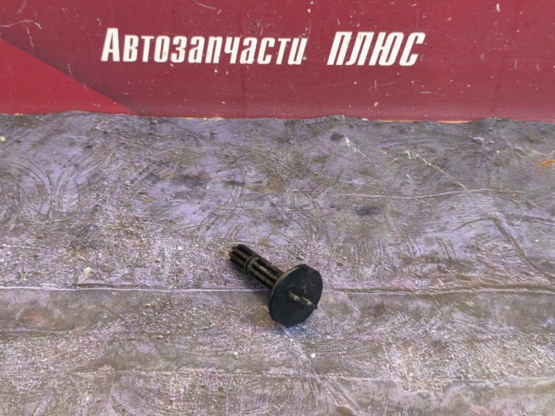 Крепление радиатора