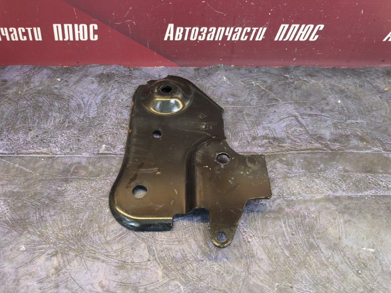 Кронштейн подрамника