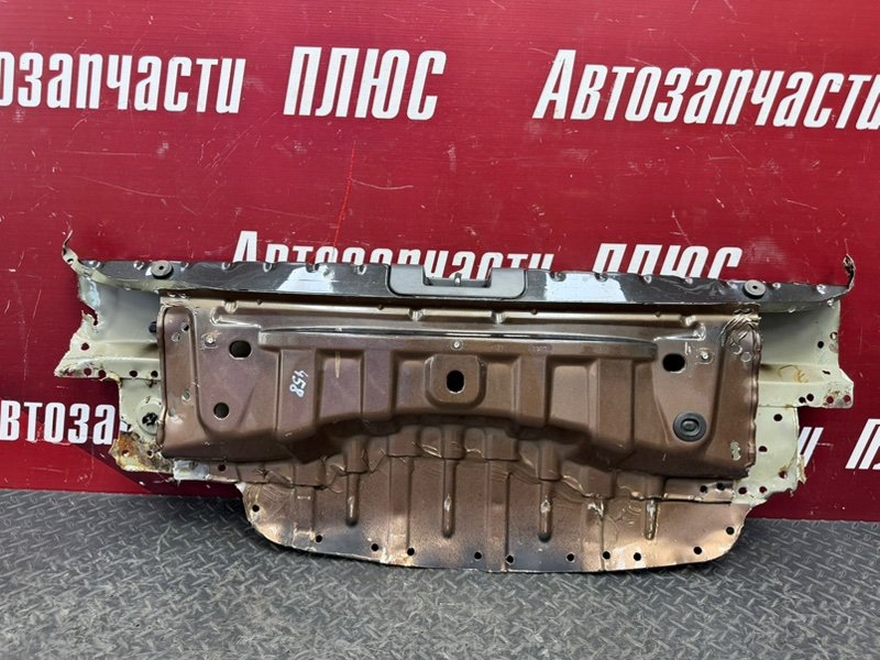 Задняя панель кузова