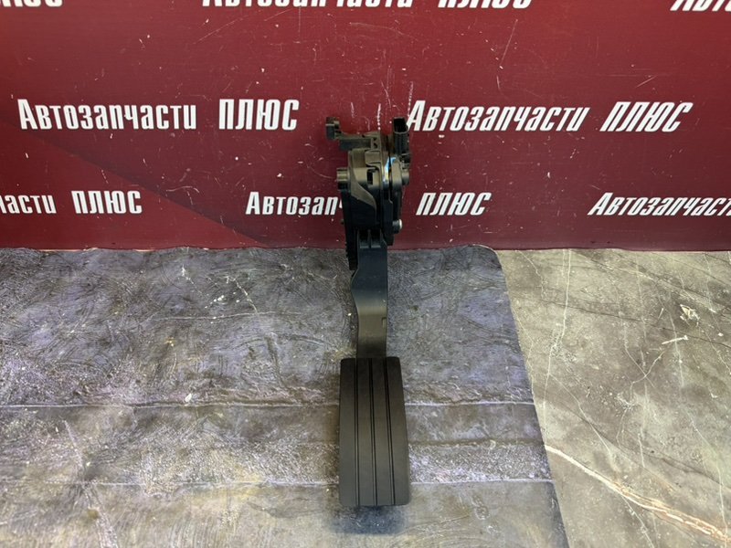 Педаль газа