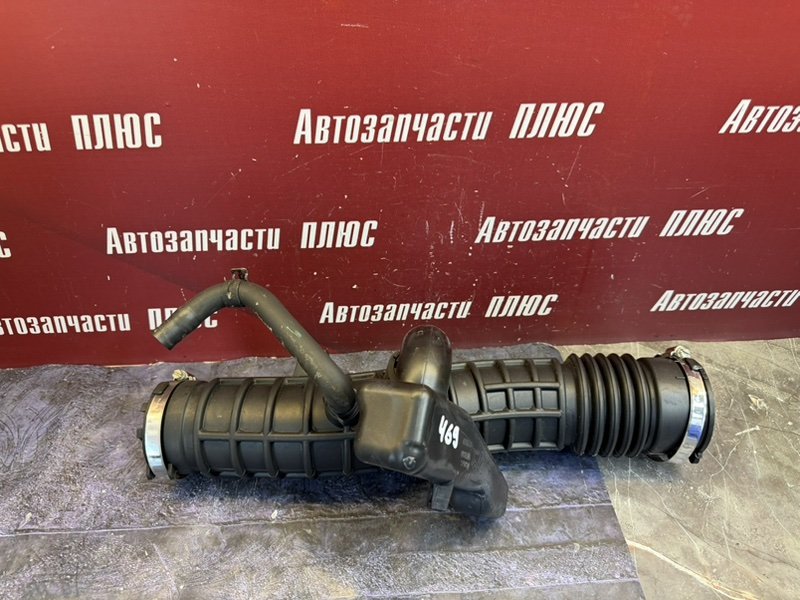 Патрубок воздушного фильтра