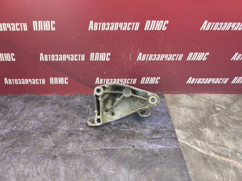 Кронштейн опоры кпп