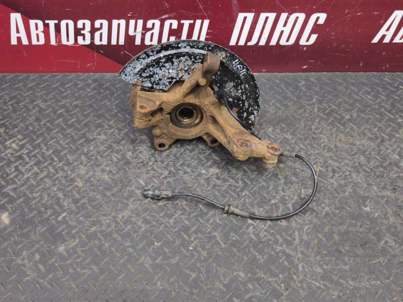Кулак поворотный