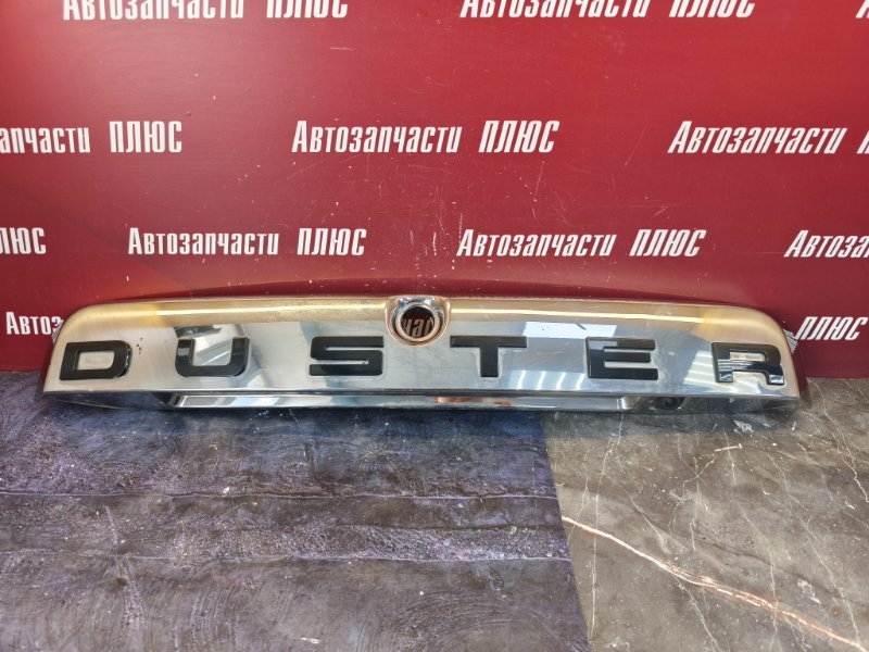 Накладка крышки багажника