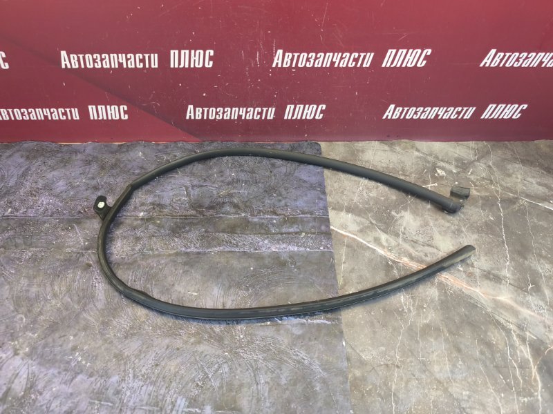 Уплотнительная резинка боковой двери