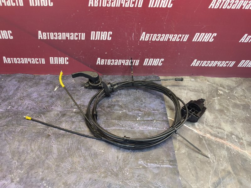 Трос замка капота