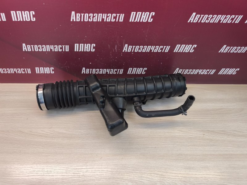 Патрубок воздушного фильтра