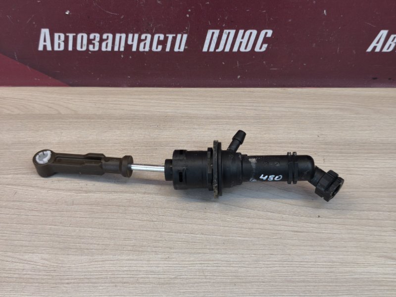 Главный цилиндр сцепления