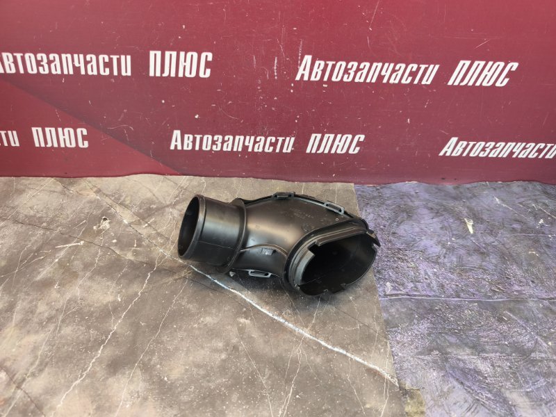 Патрубок воздушного фильтра