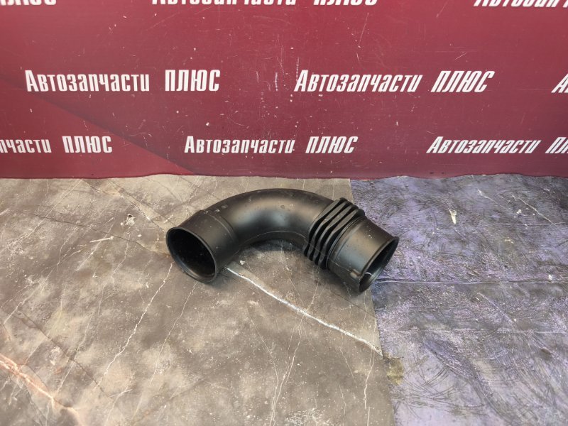 Патрубок воздушного фильтра