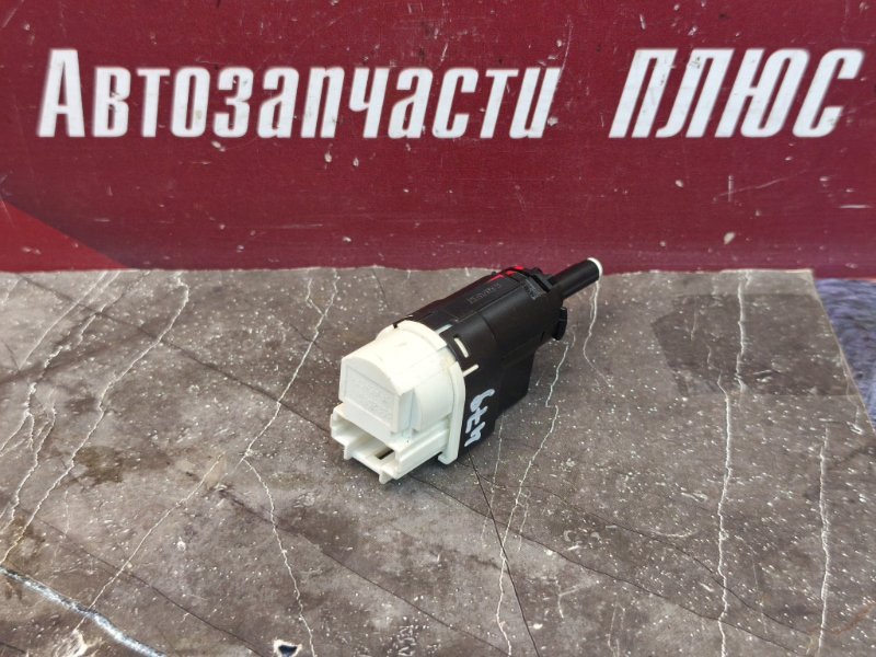 Датчик педали тормоза