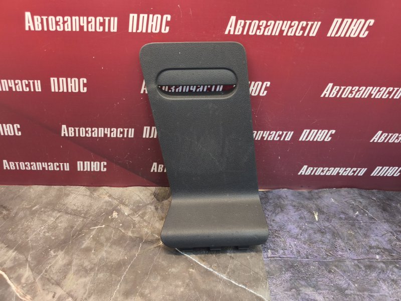 Обшивка багажника